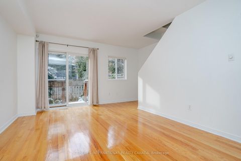 Photo 8 at 58A Poulett Street, Moss Park, Toronto