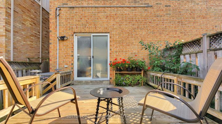 Photo 8 at 216 Maple Sugar Lane, Patterson, Vaughan