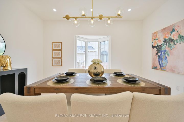 Photo 12 at 6 Renberg Drive, Cachet, Markham