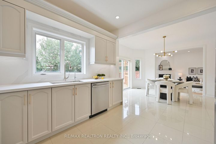 Photo 19 at 6 Renberg Drive, Cachet, Markham