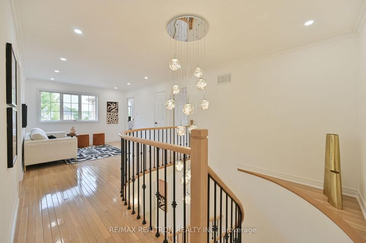 Photo 22 at 6 Renberg Drive, Cachet, Markham