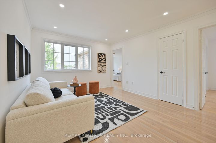 Photo 23 at 6 Renberg Drive, Cachet, Markham