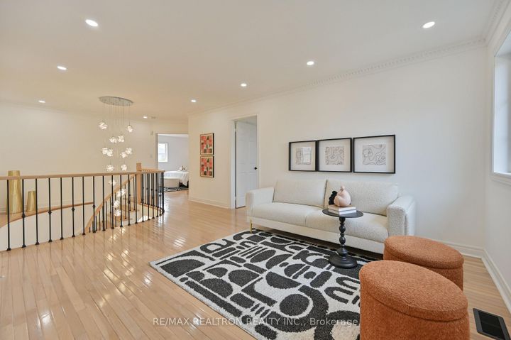 Photo 26 at 6 Renberg Drive, Cachet, Markham
