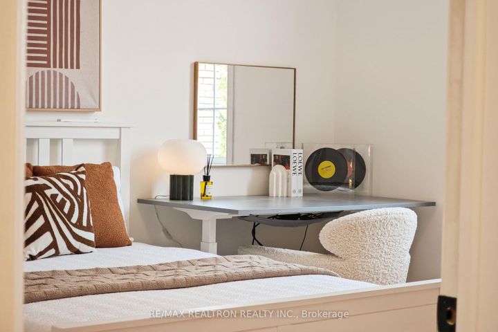 Photo 33 at 6 Renberg Drive, Cachet, Markham