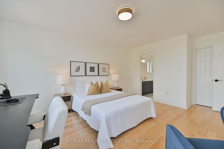 Photo 37 at 6 Renberg Drive, Cachet, Markham
