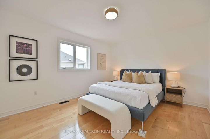 Photo 39 at 6 Renberg Drive, Cachet, Markham
