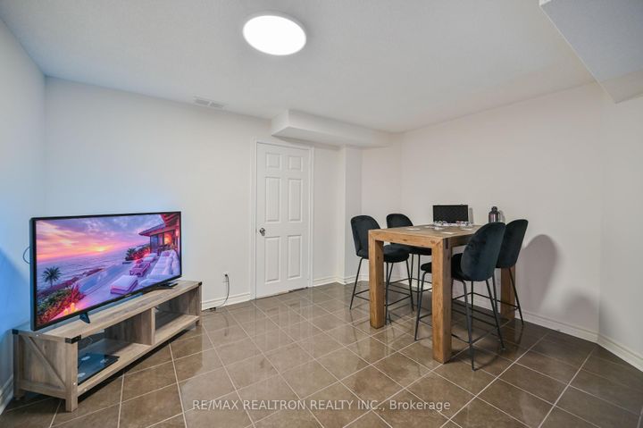 Photo 44 at 6 Renberg Drive, Cachet, Markham