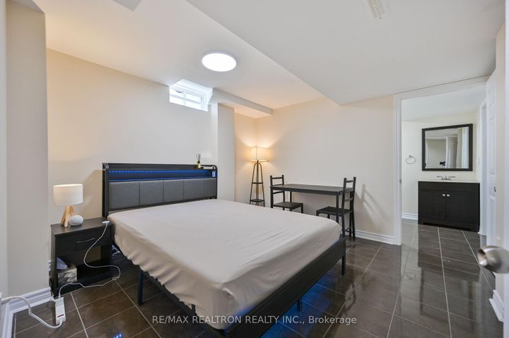 Photo 45 at 6 Renberg Drive, Cachet, Markham
