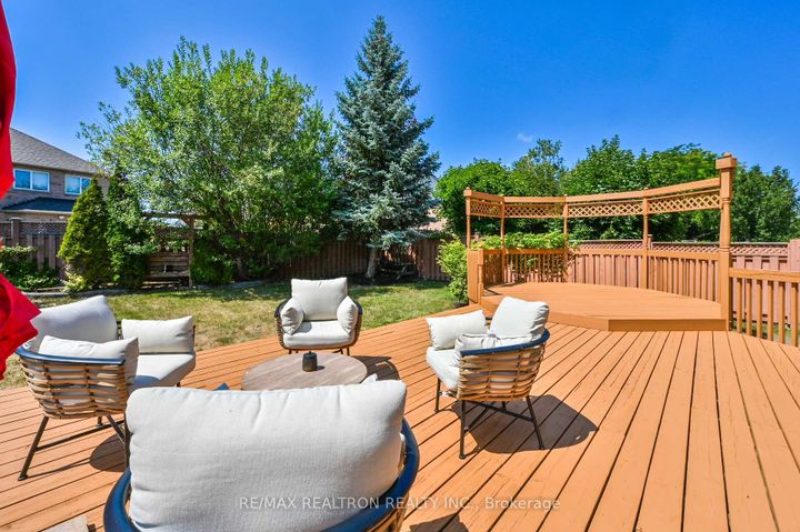 Photo 49 at 6 Renberg Drive, Cachet, Markham