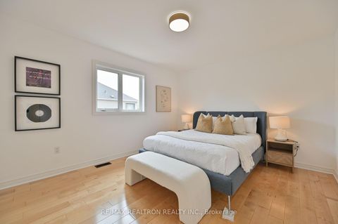 Photo 39 at 6 Renberg Drive, Cachet, Markham