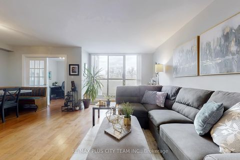 Photo 4 at 215 - 35 Ormskirk Avenue, Swansea, Toronto