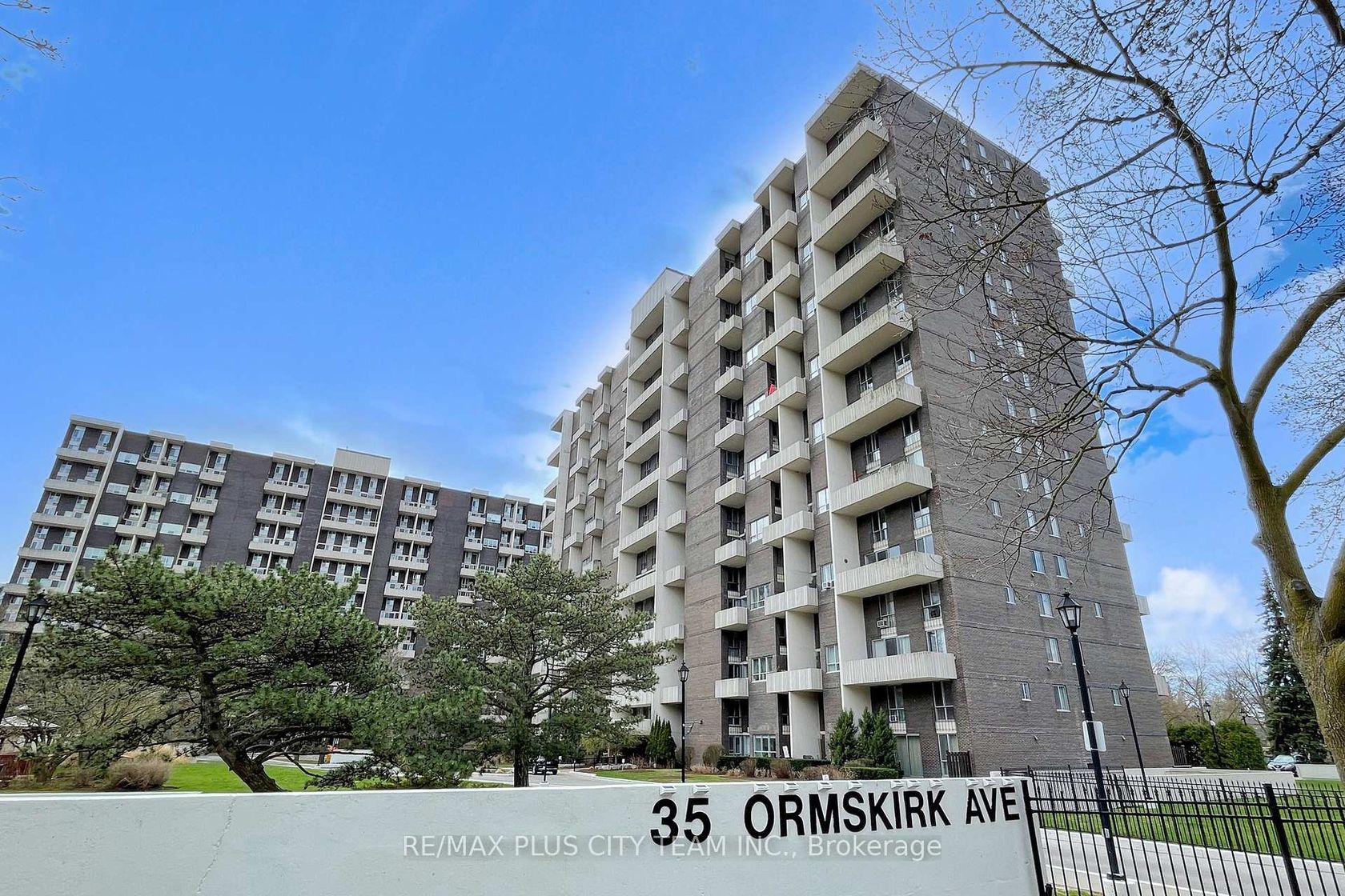 215 - 35 Ormskirk Avenue, Swansea, Toronto 