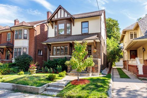 Photo 2 at 33 Austin Terrace, Casa Loma, Toronto