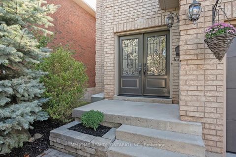 Photo 2 at 2126 Springdale Road, WM Westmount, Oakville