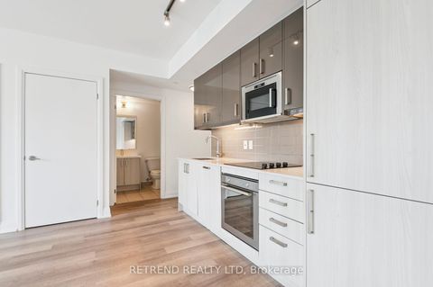 Photo 12 at 908 - 77 Mutual Street, Yonge Corridor, Toronto