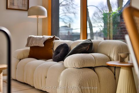 Photo 1 at PH 2 - 225 Brunswick Avenue, University, Toronto