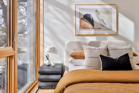 Photo 18 at PH 2 - 225 Brunswick Avenue, University, Toronto