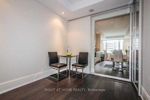 Photo 10 at 306 - 181 Davenport Road, Annex, Toronto