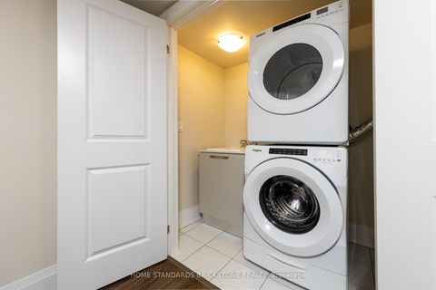 Photo 36 at 5 Smallwood Circle, Brownridge, Vaughan