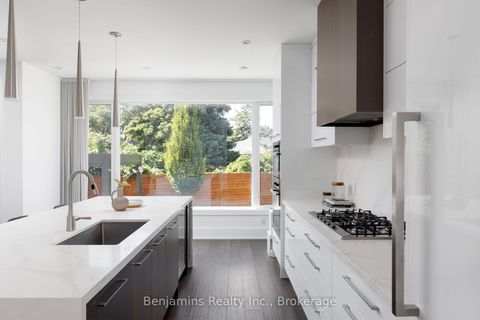 Photo 12 at 6 Ashall Boulevard, Parkview, Toronto