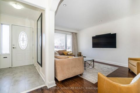 Photo 4 at 136 Regina Avenue, Lawrence, Toronto