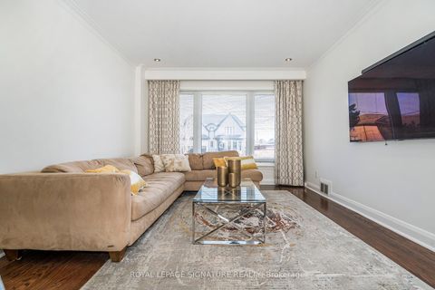 Photo 6 at 136 Regina Avenue, Lawrence, Toronto