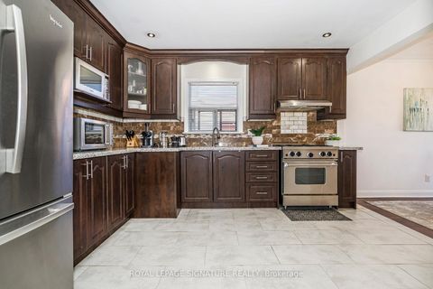 Photo 10 at 136 Regina Avenue, Lawrence, Toronto