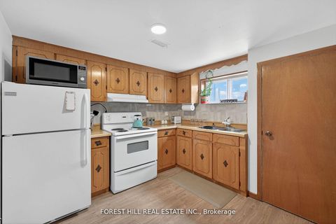 Photo 28 at 100 Andrew Park, West Woodbridge, Vaughan