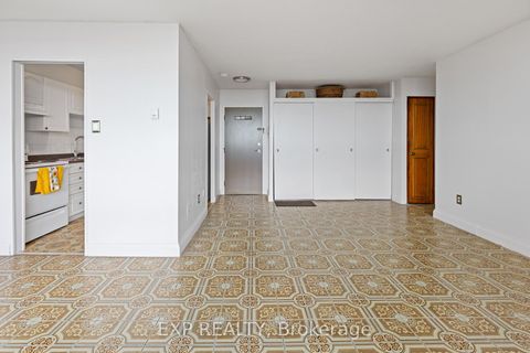 Photo 3 at 2006 - 3390 Weston Road, Humbermede, Toronto