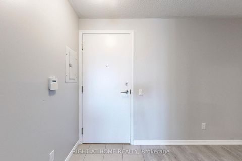 Photo 4 at 413 - 61 Heintzman Street, Junction Area, Toronto