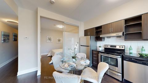 Photo 8 at 303 - 160 Vanderhoof Avenue, Thorncliffe Park, Toronto