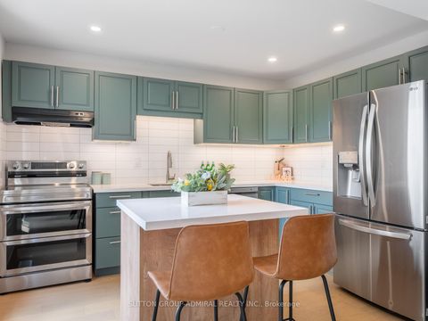 Photo 17 at 42 - 765 Oklahoma Drive, West Shore, Pickering