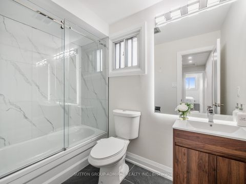 Photo 27 at 42 - 765 Oklahoma Drive, West Shore, Pickering