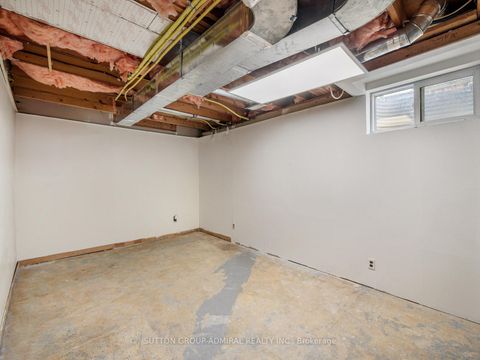 Photo 28 at 42 - 765 Oklahoma Drive, West Shore, Pickering