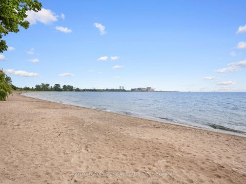 Photo 33 at 42 - 765 Oklahoma Drive, West Shore, Pickering