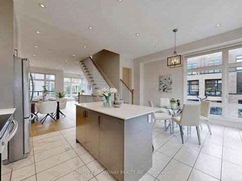 Photo 10 at 166 Pageant Avenue, Vellore Village, Vaughan