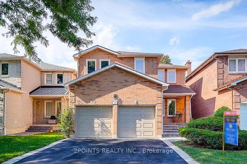 Photo 1 at 233 Brickstone Circle, Brownridge, Vaughan