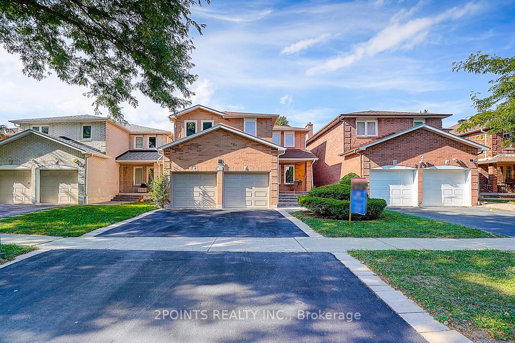 233 Brickstone Circle, Brownridge, Vaughan 