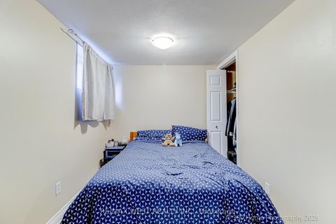 Photo 12 at 152 Benjamin Boulevard, Kennedy Park, Toronto
