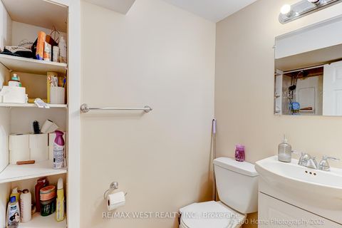 Photo 15 at 152 Benjamin Boulevard, Kennedy Park, Toronto
