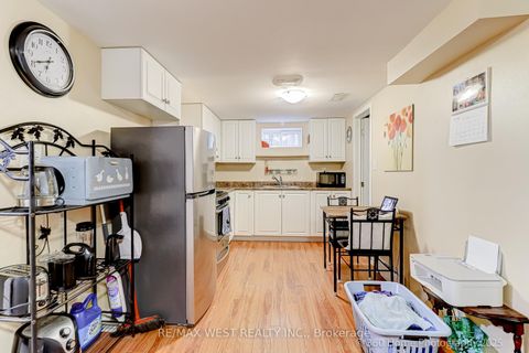 Photo 18 at 152 Benjamin Boulevard, Kennedy Park, Toronto