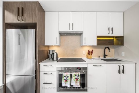 Photo 14 at TH11 - 23 Sheppard Avenue E, Willowdale East, Toronto