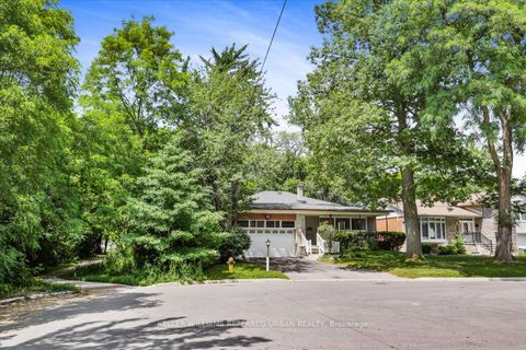 Photo 2 at 354 Betty Ann Drive, Willowdale West, Toronto