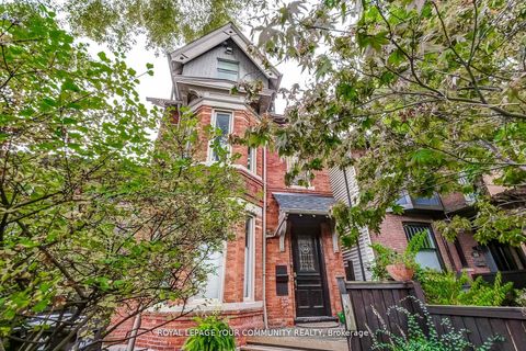 Photo 1 at 312 Seaton Street, Moss Park, Toronto