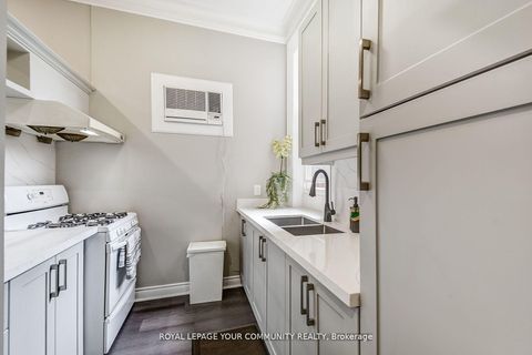 Photo 6 at 312 Seaton Street, Moss Park, Toronto