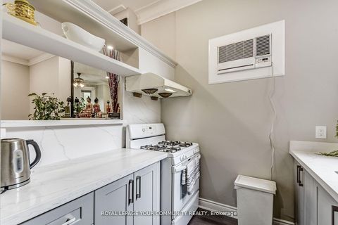 Photo 7 at 312 Seaton Street, Moss Park, Toronto