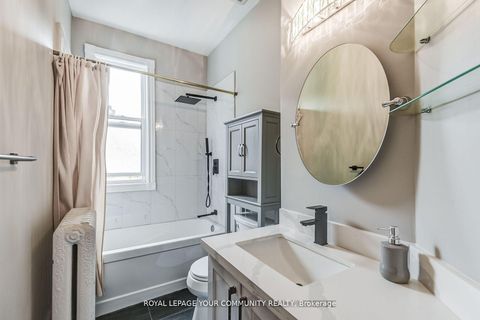 Photo 13 at 312 Seaton Street, Moss Park, Toronto
