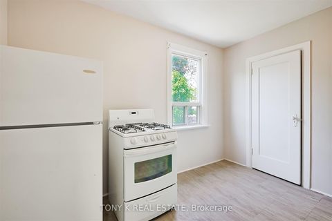 Photo 8 at 1058 Woodbine Avenue, Danforth, Toronto