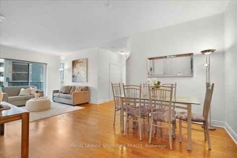 Photo 3 at 802 - 1 Lomond Drive, City Centre West, Toronto