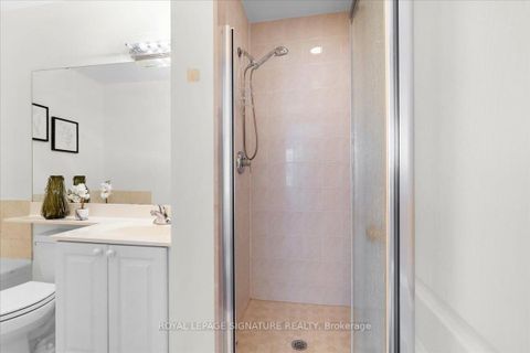 Photo 16 at 802 - 1 Lomond Drive, City Centre West, Toronto